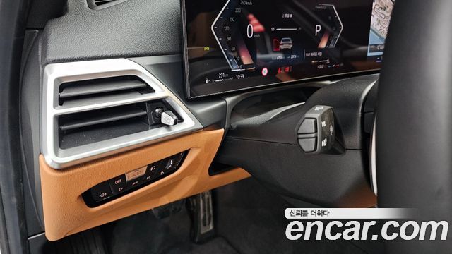 BMW 3-Series 2025 — photo 34