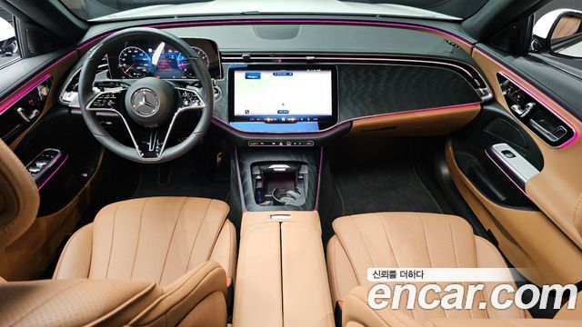 Mercedes-Benz E-Class 2025 — photo 10