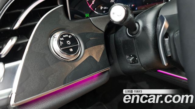 Mercedes-Benz E-Class 2025 — photo 31