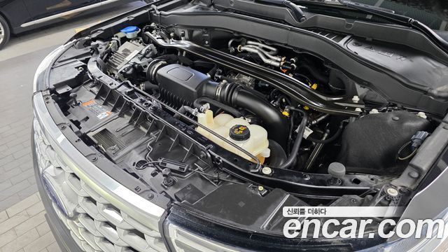 Ford Explorer 2021 — photo 6