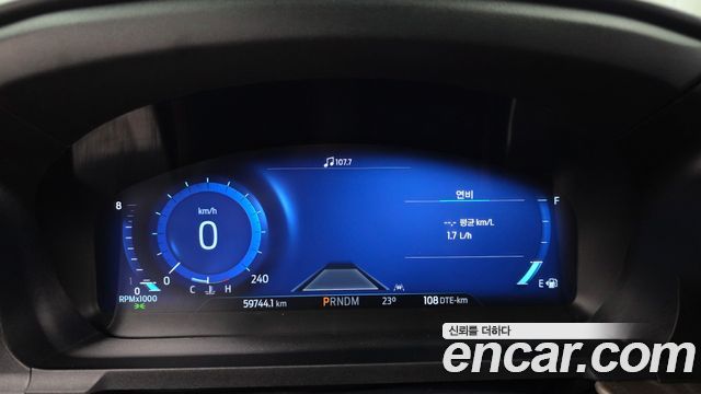 Ford Explorer 2021 — photo 11