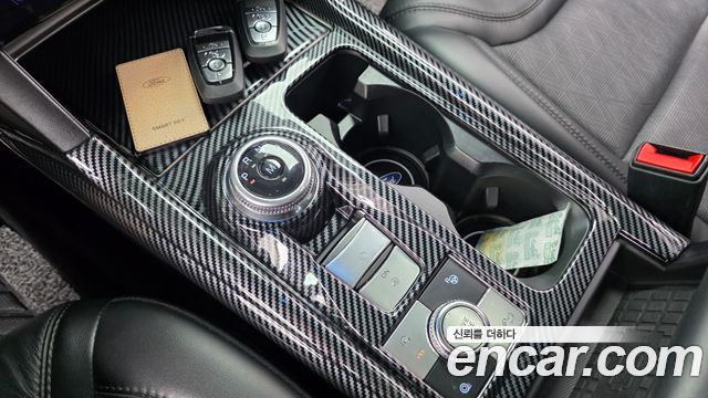 Ford Explorer 2021 — photo 12