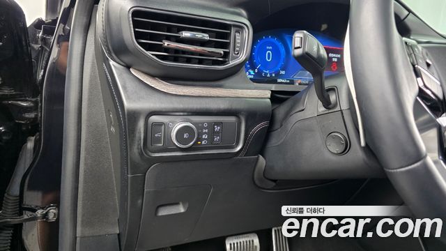 Ford Explorer 2021 — photo 22