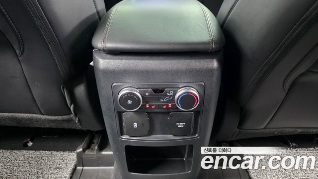 Ford Explorer 2021 — photo 24