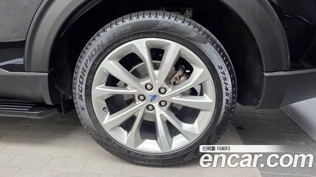 Ford Explorer 2021 — photo 7