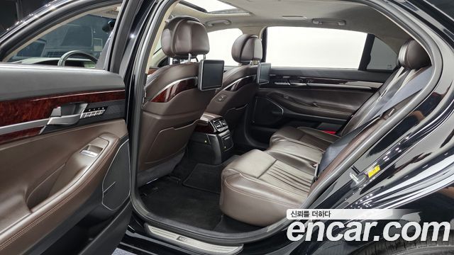 Genesis EQ900 2016 — photo 18