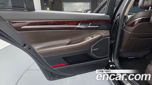 Genesis EQ900 2016 — photo 15