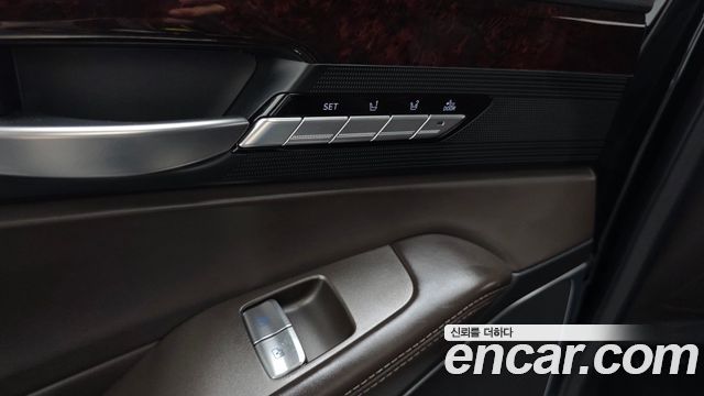 Genesis EQ900 2016 — photo 33