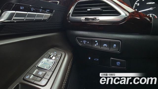 Genesis EQ900 2016 — photo 36