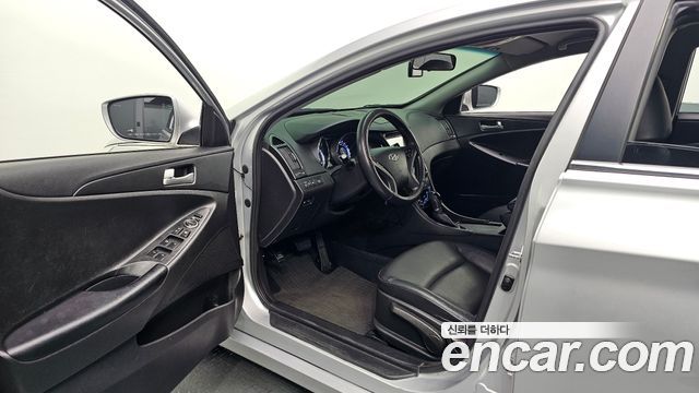 Hyundai Sonata 2012 — photo 10