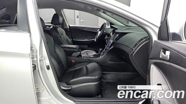 Hyundai Sonata 2012 — photo 12