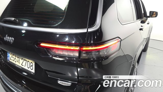 Jeep Cherokee 2022 — photo 9