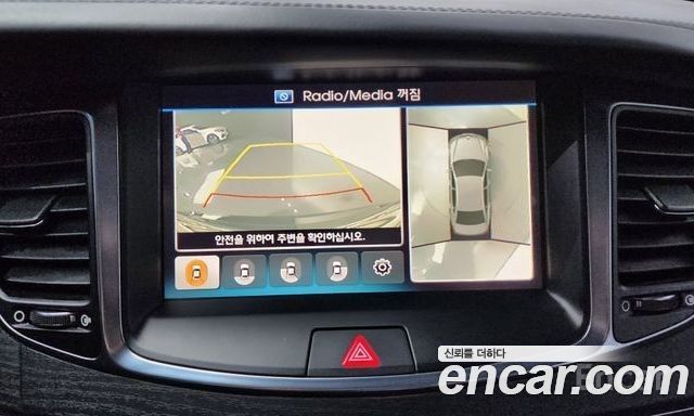 Hyundai Equus 2013 — photo 16