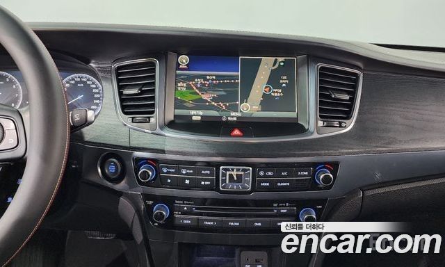 Hyundai Equus 2013 — photo 17