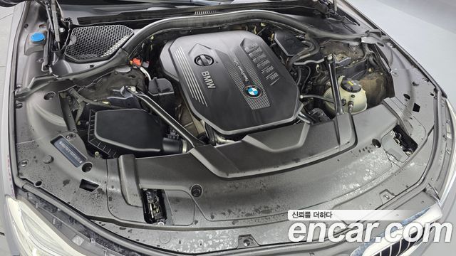 BMW 7-Series 2016 — photo 6