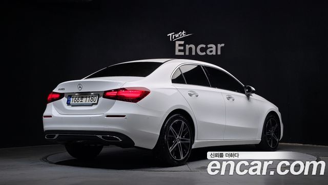Mercedes-Benz A-Class 2024 — photo 2