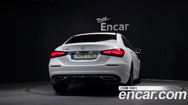 Mercedes-Benz A-Class 2024 — photo 4