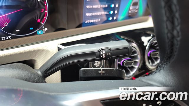 Mercedes-Benz A-Class 2024 — photo 12