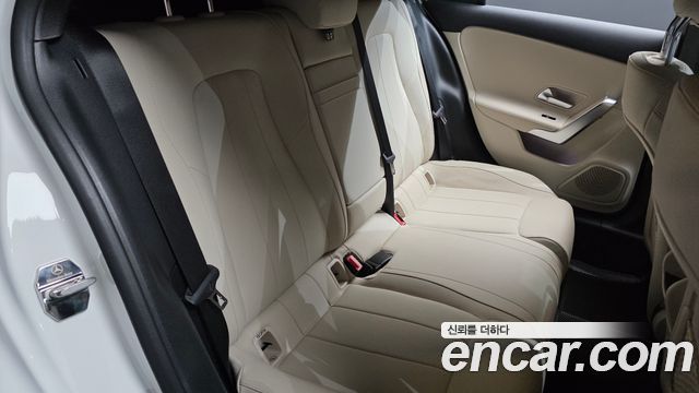 Mercedes-Benz A-Class 2024 — photo 17