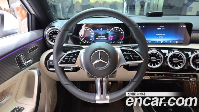 Mercedes-Benz A-Class 2024 — photo 19