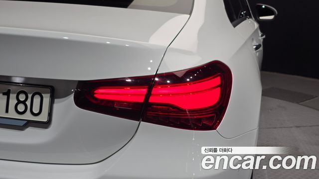 Mercedes-Benz A-Class 2024 — photo 9