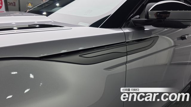 Land Rover Range Rover Evoque 2026 — photo 20