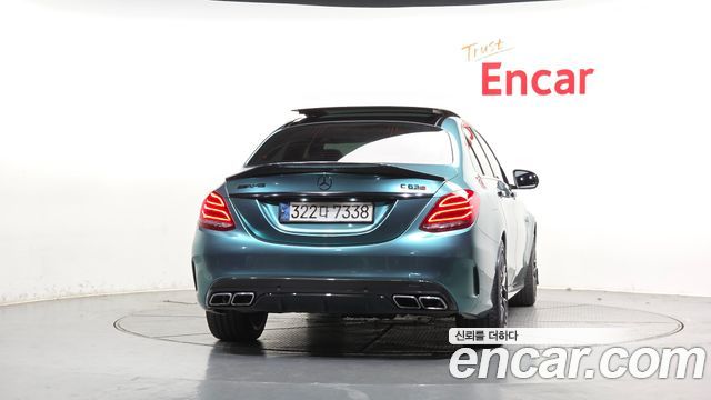 Mercedes-Benz C-Class 2018 — photo 4