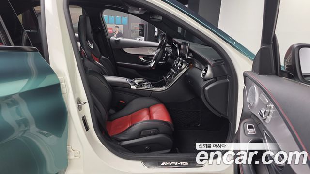 Mercedes-Benz C-Class 2018 — photo 17