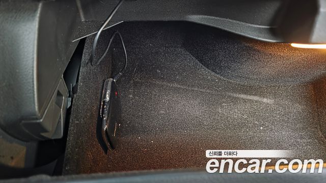 Mercedes-Benz C-Class 2018 — photo 24