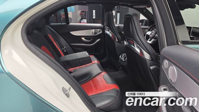 Mercedes-Benz C-Class 2018 — photo 16