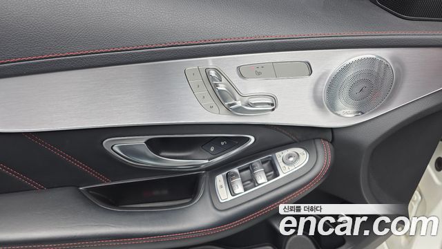 Mercedes-Benz C-Class 2018 — photo 28
