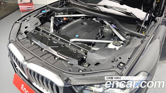 BMW X5 2026 — photo 6