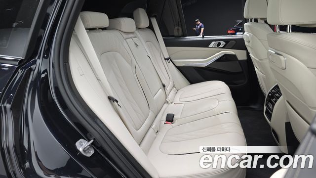 BMW X5 2026 — photo 17