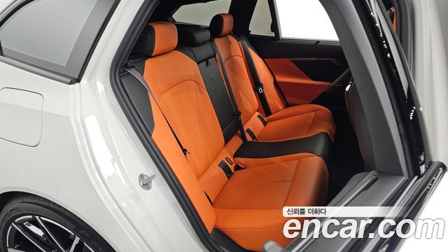 BMW M5 2026 — photo 17