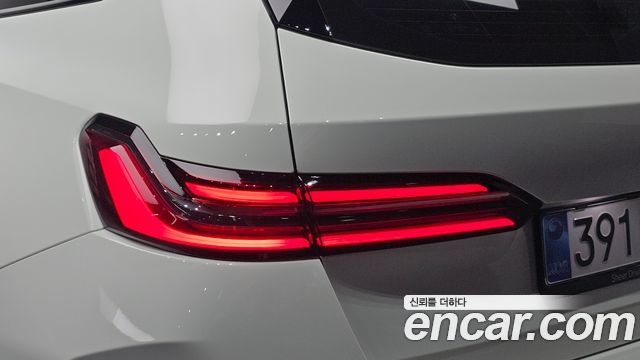 BMW M5 2026 — photo 9