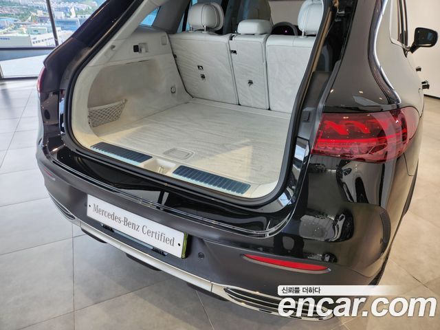 Mercedes-Benz EQE 2025 — photo 10