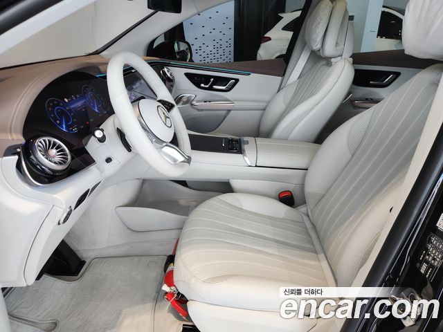 Mercedes-Benz EQE 2025 — photo 16