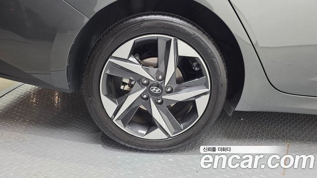 Hyundai AVANTE 2023 — photo 5
