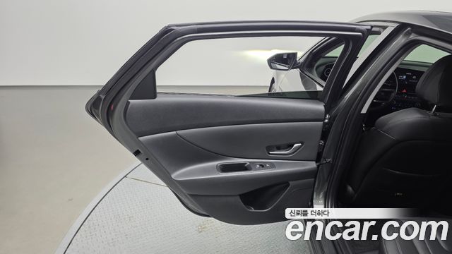 Hyundai AVANTE 2023 — photo 15