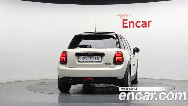 Mini Cooper 2019 — photo 4