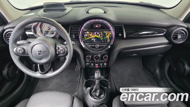 Mini Cooper 2019 — photo 10