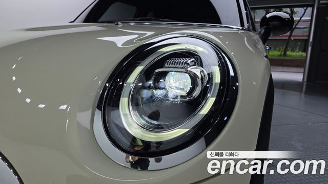 Mini Cooper 2019 — photo 8