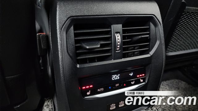 BMW 3-Series 2022 — photo 25