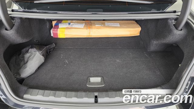 BMW 3-Series 2022 — photo 26