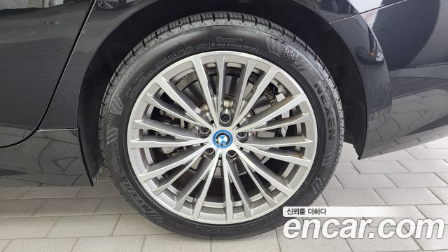 BMW 3-Series 2022 — photo 7