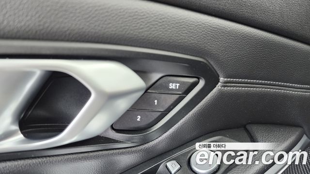 BMW 3-Series 2022 — photo 27