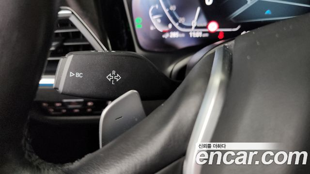 BMW 3-Series 2022 — photo 29