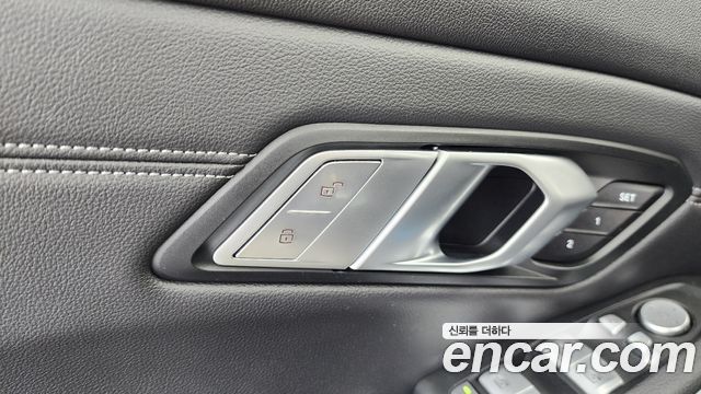 BMW 3-Series 2022 — photo 30