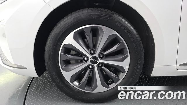 Kia K8 2023 — photo 5