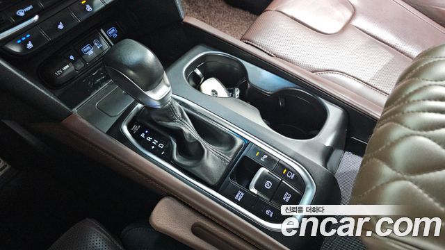 Hyundai Santafe 2019 — photo 9
